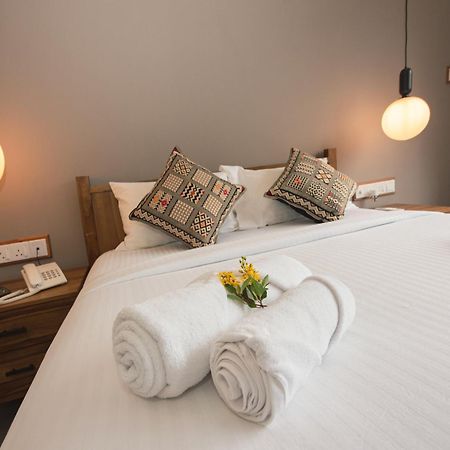 The Cubes Ella Hotel Bagian luar foto