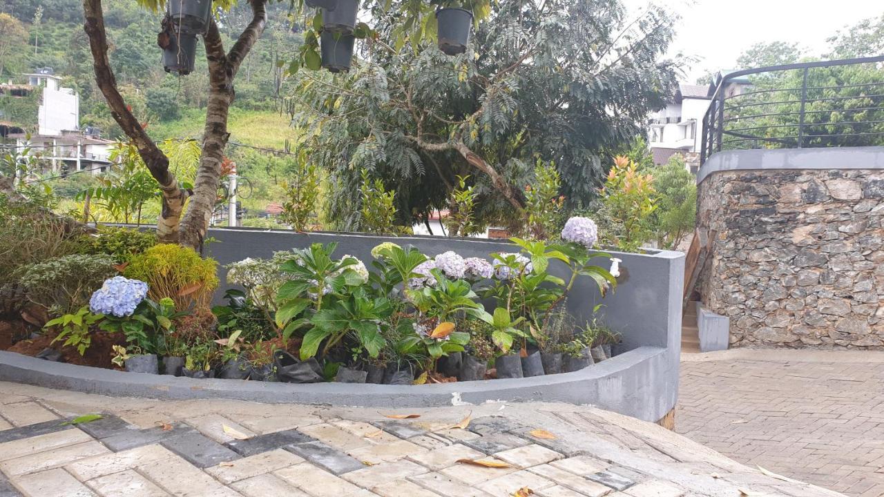 The Cubes Ella Hotel Bagian luar foto