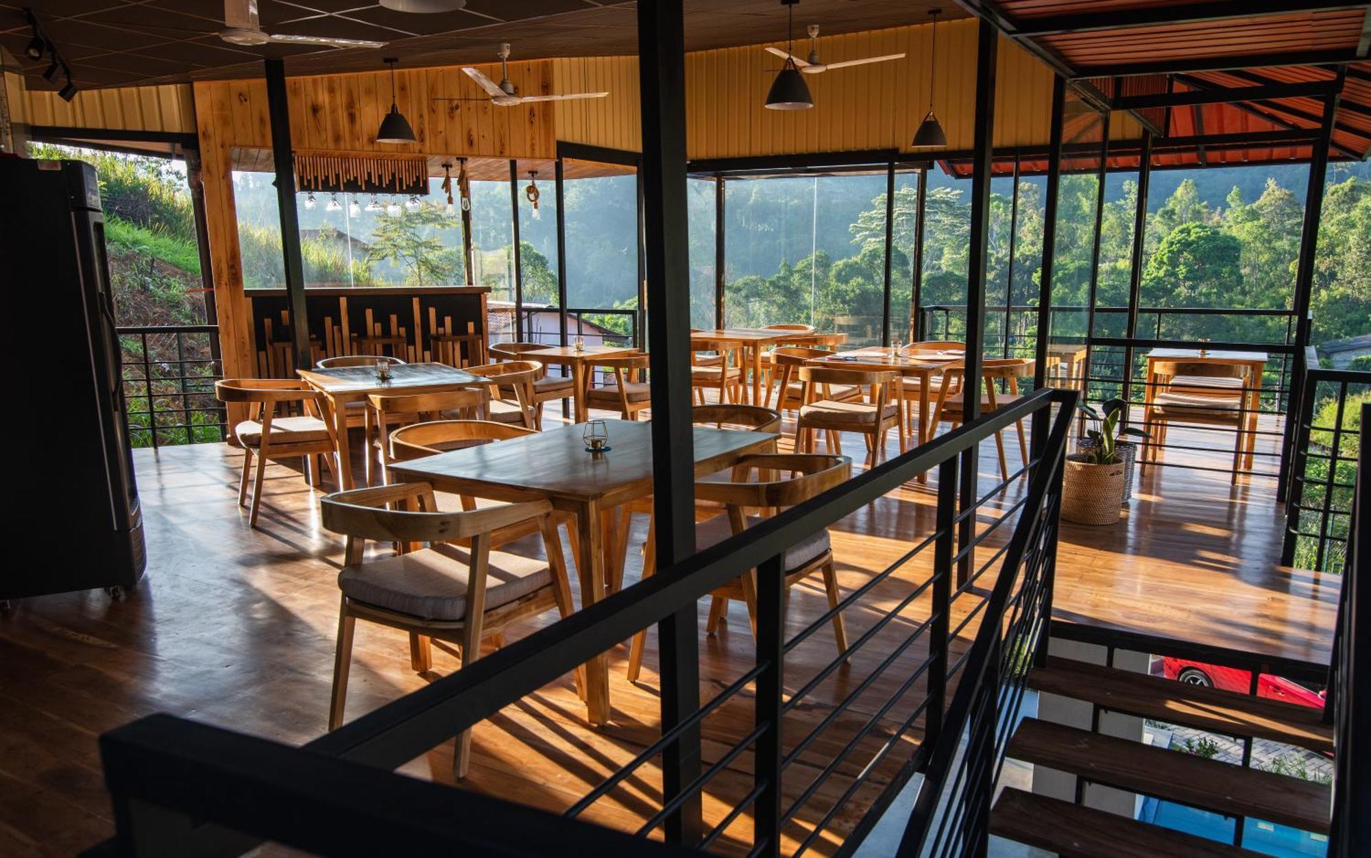 The Cubes Ella Hotel Bagian luar foto