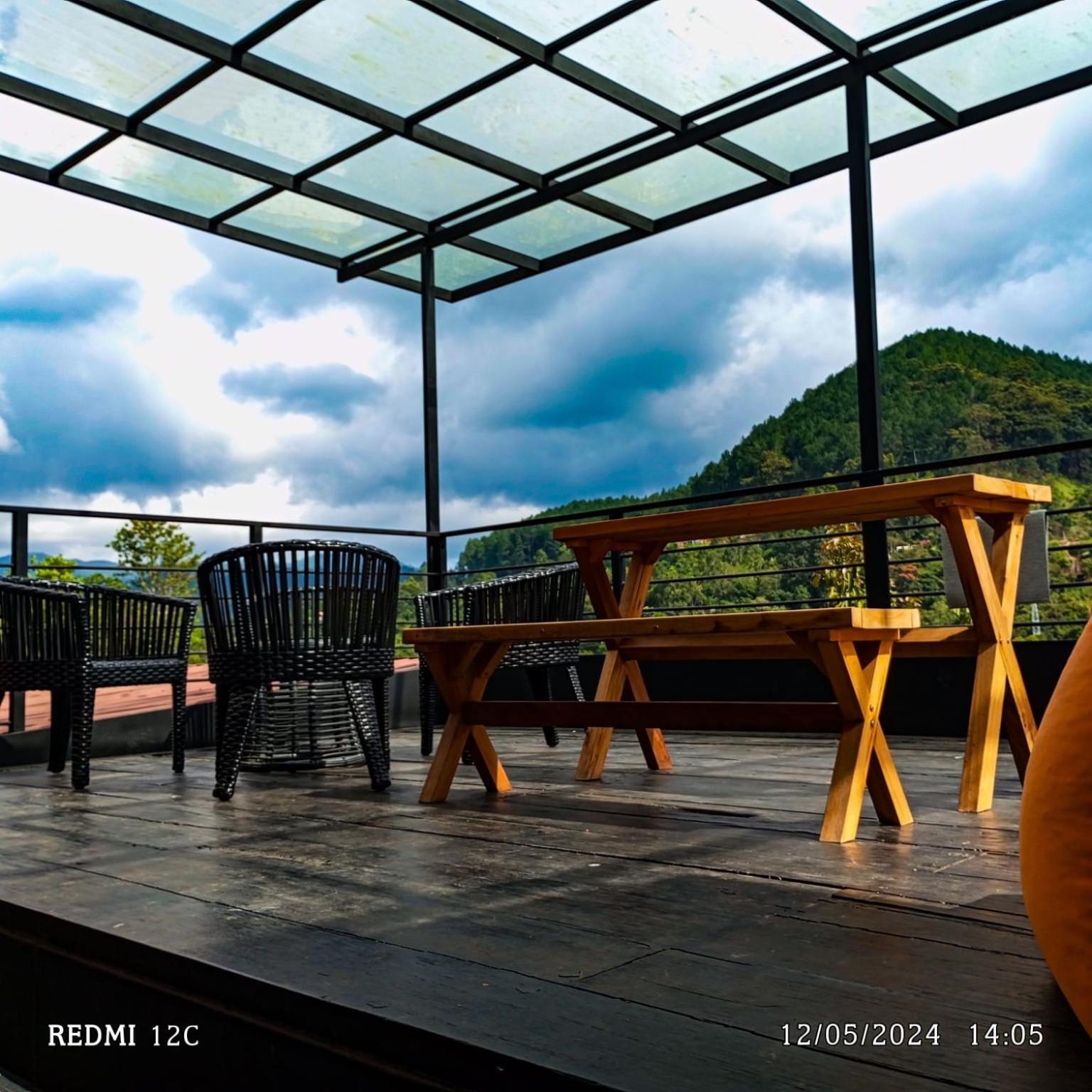 The Cubes Ella Hotel Bagian luar foto
