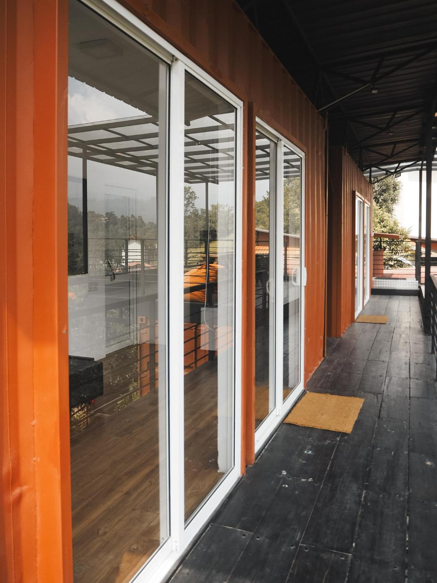The Cubes Ella Hotel Bagian luar foto