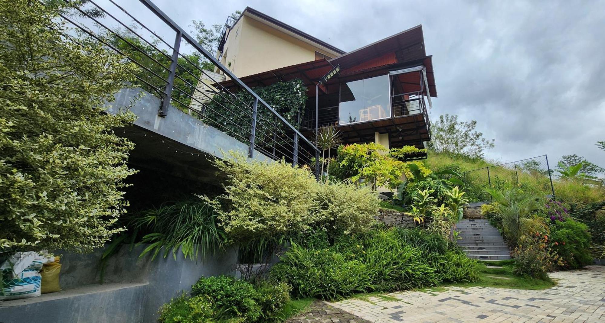 The Cubes Ella Hotel Bagian luar foto